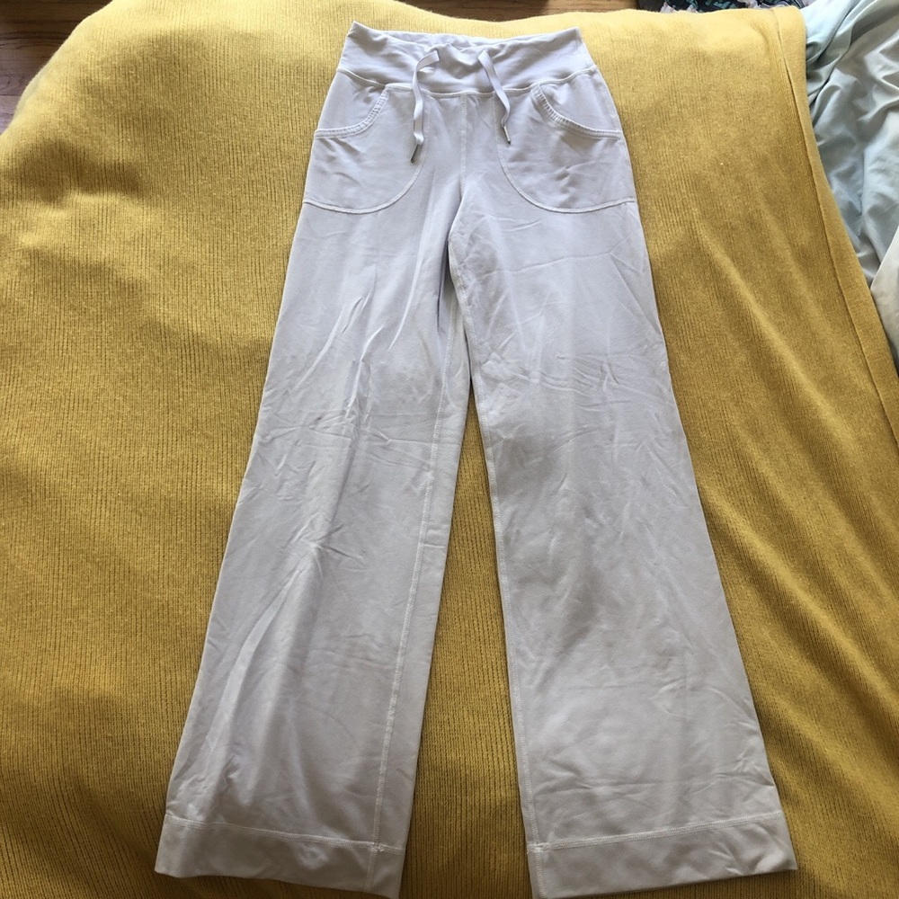 Lululemon sweats